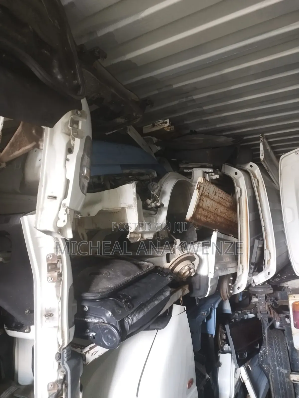 Suzuki APV Minibus 2010 Silver