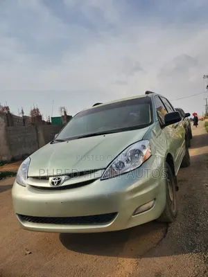 Toyota Sienna 2006 Green