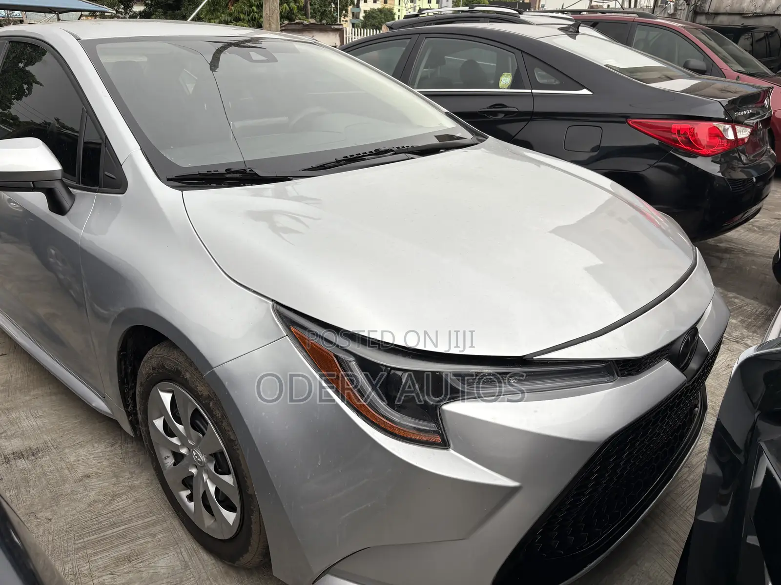 Toyota Corolla LE 2020 Silver