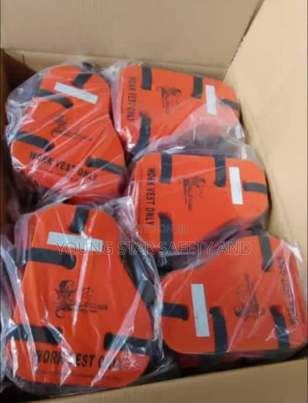 3 Picking Life Jacket