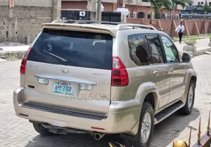Lexus GX 470 2007 Gold