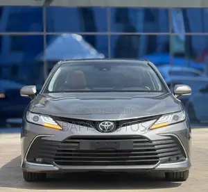 Toyota Camry 2023 Gray