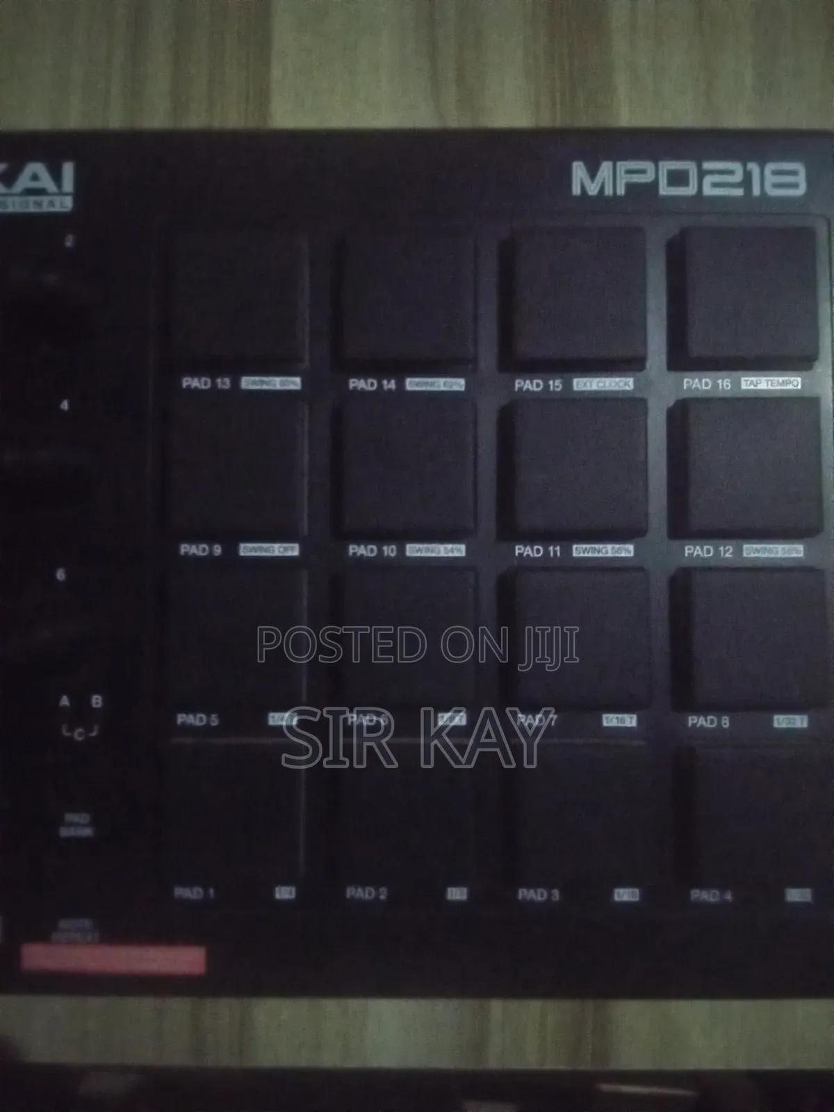 Akai MPD 218 Professional Drup Pad Controller