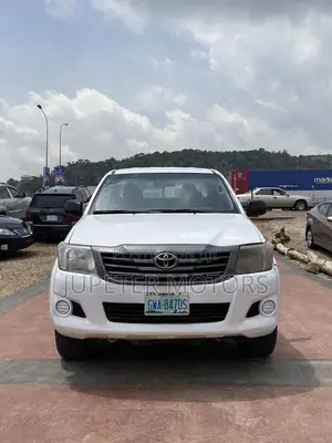 Toyota Hilux 2015 White