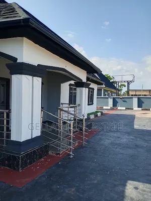 3bdrm Apartment in Benin City for rent