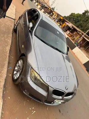 BMW 328i 2010 Gray