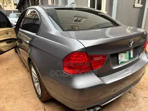 BMW 328i 2010 Gray