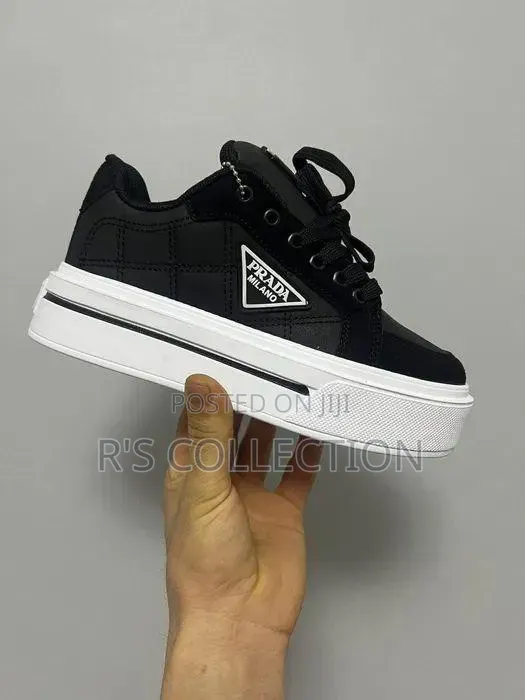 High Quality Unisex Prada