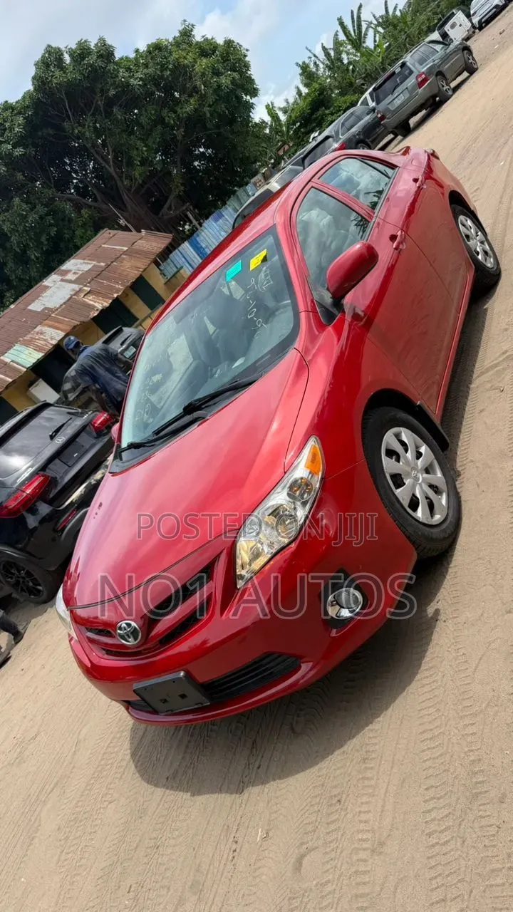 Toyota Corolla 2011 Red