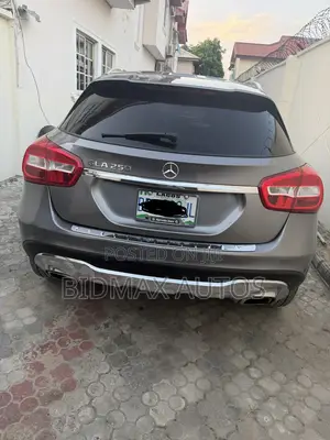 Mercedes-Benz GLA 250 2018 Gray