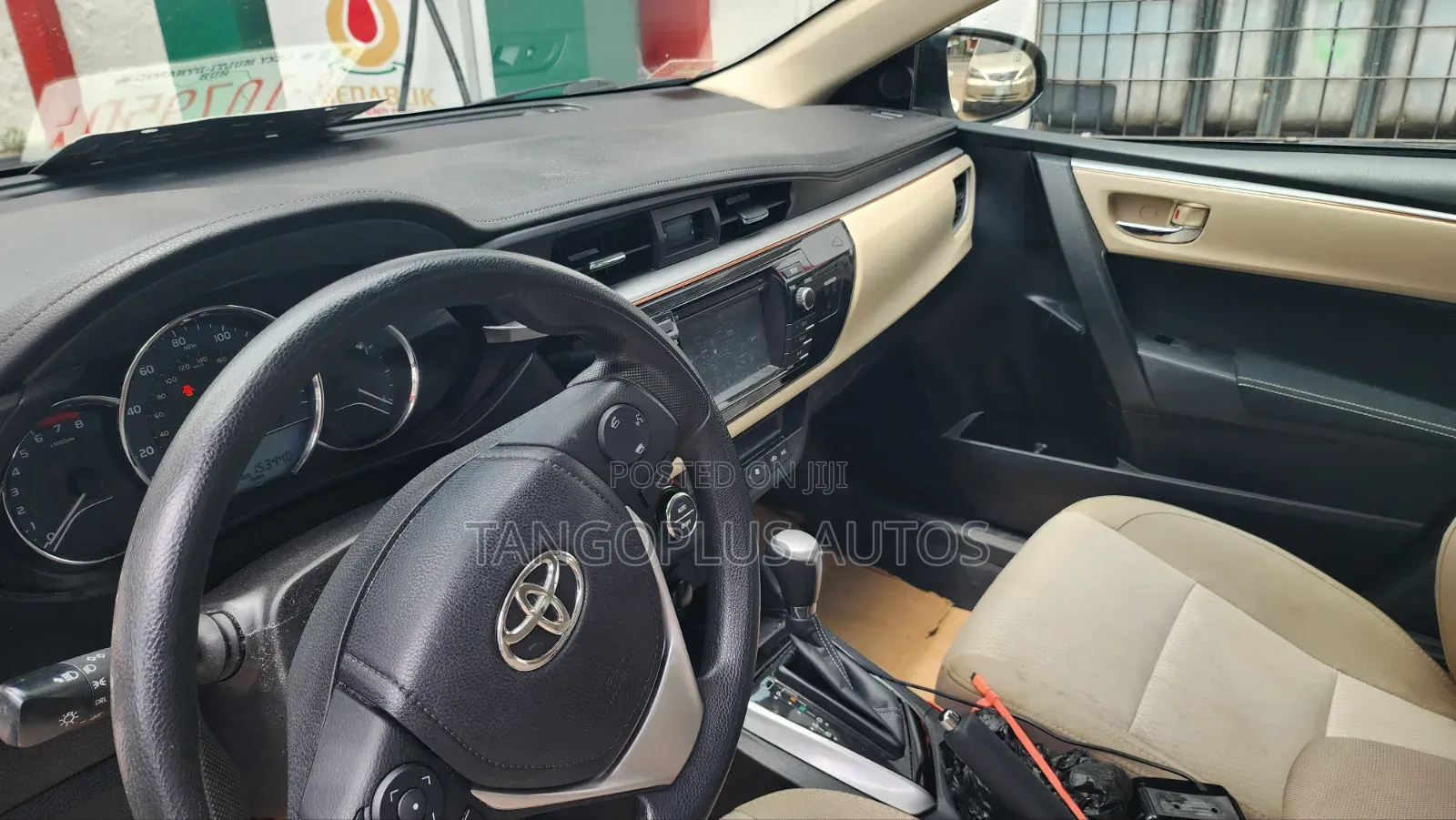 Toyota Corolla 2016 White