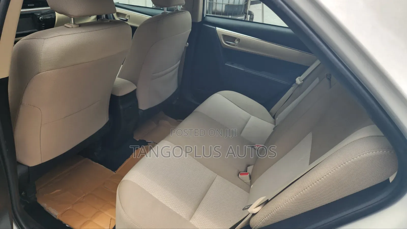 Toyota Corolla 2016 White