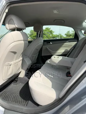 Hyundai Sonata SE 4dr Sedan (2.4L 4cyl 6A) 2015 Gray