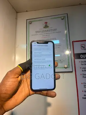 Apple iPhone 11 64 GB Black