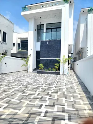 5bdrm Duplex in Orchid, Chevron for sale