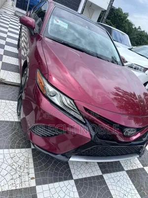 Toyota Camry XSE FWD (2.5L 4cyl 8AM) 2018 Burgundy