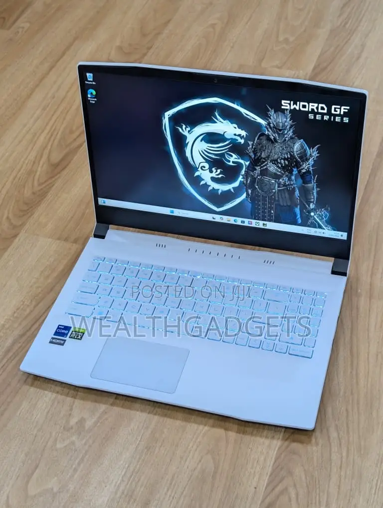 Laptop MSI MSI Sword 15 16GB Intel Core i7 SSD 1T