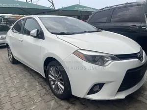 Toyota Corolla 2013 White