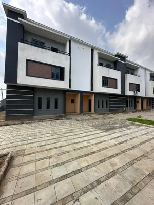 4bdrm Duplex in Close To Galadimawa for rent