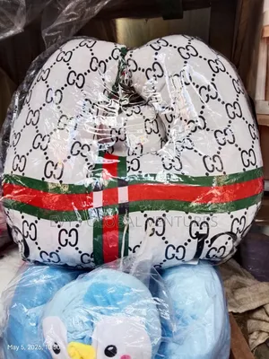 Bobby Nursing Pillow