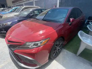 Toyota Camry 2021 Red