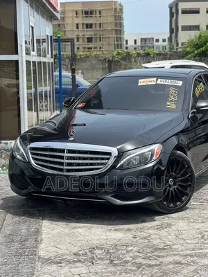 Mercedes-Benz C300 Sport 4Matic Sedan AWD (2.0L 4cyll 7A) 2016 Black
