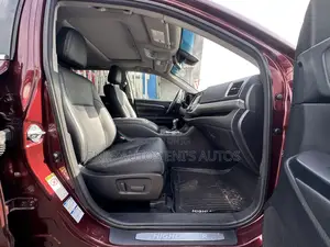 Toyota Highlander Limited 4x4 V6 (3.5L 6cyl 8A) 2017 Burgundy