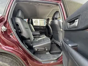 Toyota Highlander Limited 4x4 V6 (3.5L 6cyl 8A) 2017 Burgundy