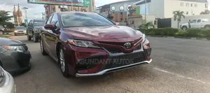 Toyota Camry LE FWD (2.5L 4cyl 8AM) 2018 Burgundy