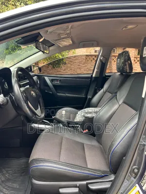 Toyota Corolla SE Special Edition 4dr Sedan (1.8L 4cyl CVT) 2017 Black