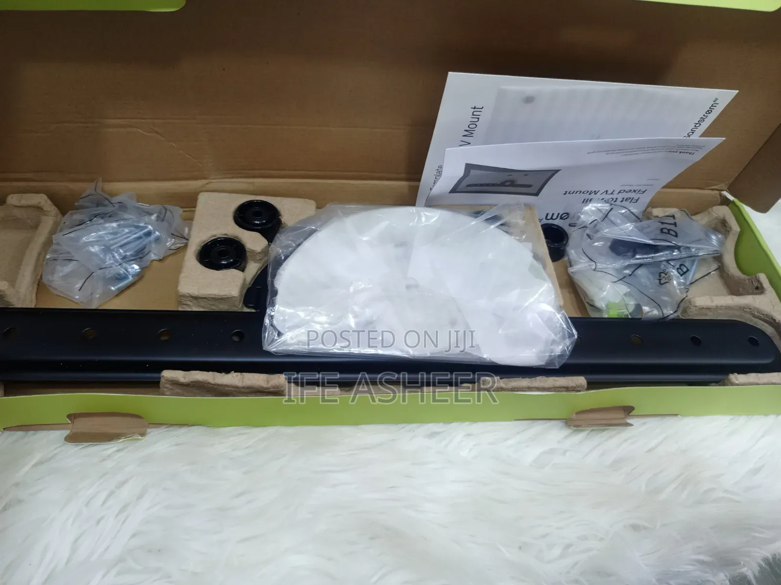 Sandstrom Flat to Wall Tv Mount