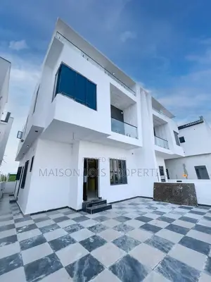 5bdrm Duplex in Lekki Palm City for sale
