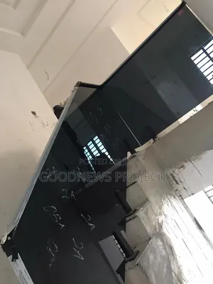 Black Glass Staircase Handrail