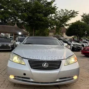 Lexus ES 2012 Gray