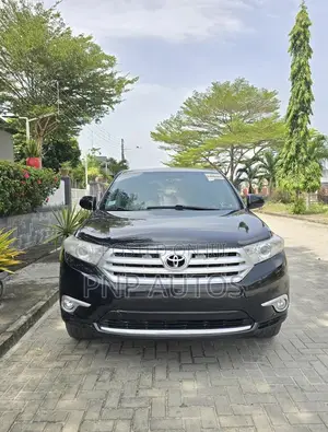 Toyota Highlander 2012 Black