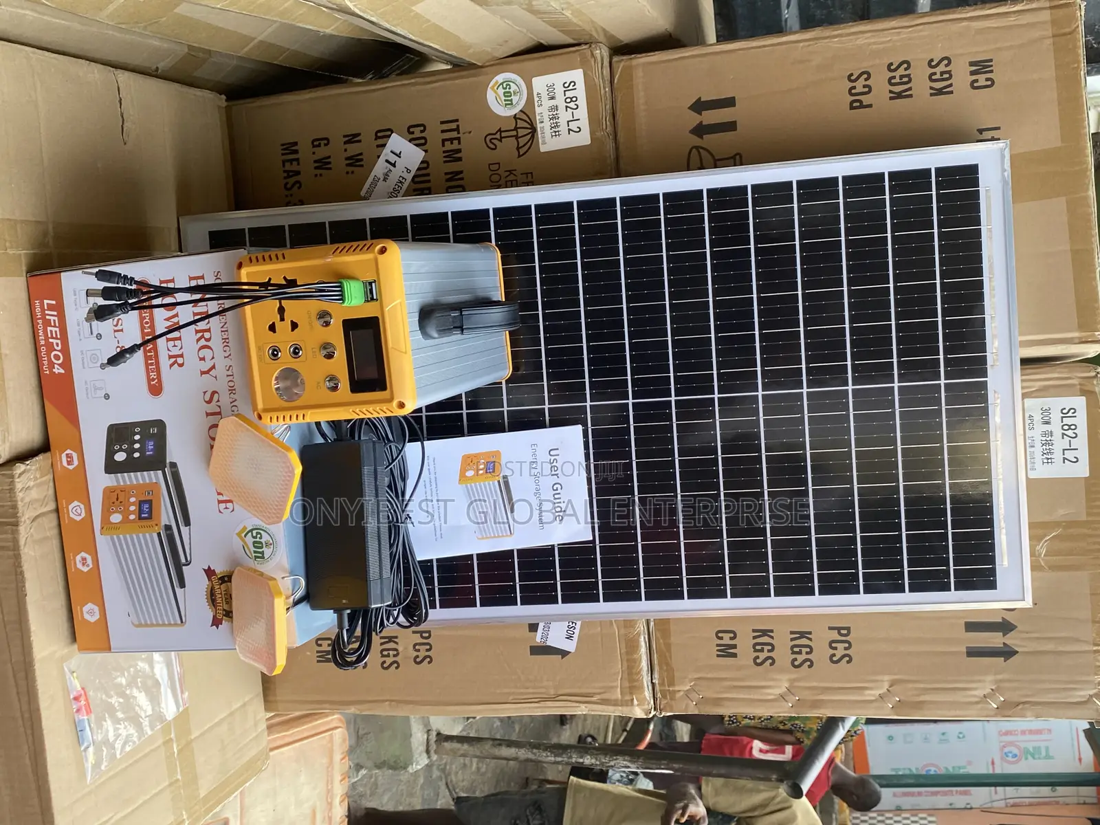 300watts Solar Generator With 50watts Panel,2bulbs and Adapter