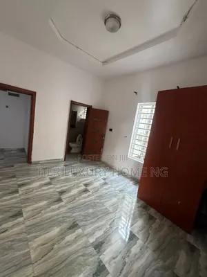 1bdrm Shared Apartment in Chevron, Lekki for rent