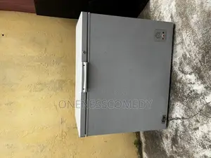 Clean Hisense 249litters Fc340sh Deep Freezer