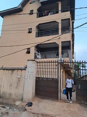 48-Room Apartment