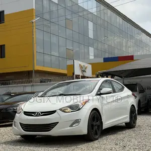 Hyundai Elantra 2013 White