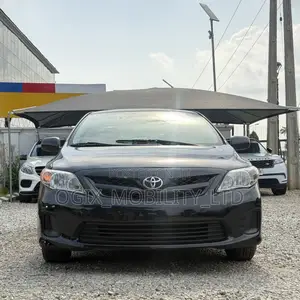 Toyota Corolla 2011 Black