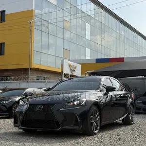 Lexus IS 2018 Black