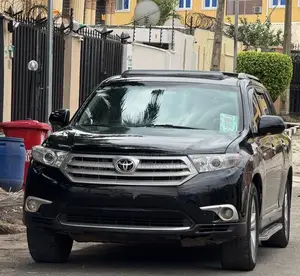 Toyota Highlander 2013 Black