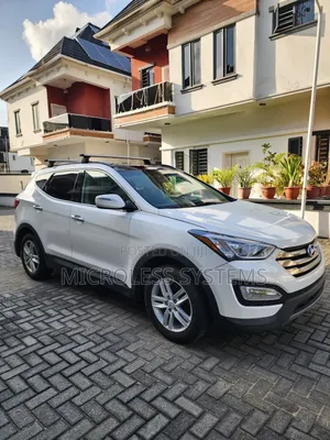 Hyundai Santa Fe 2016 White
