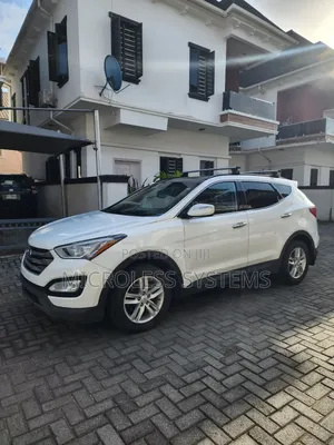 Hyundai Santa Fe 2016 White