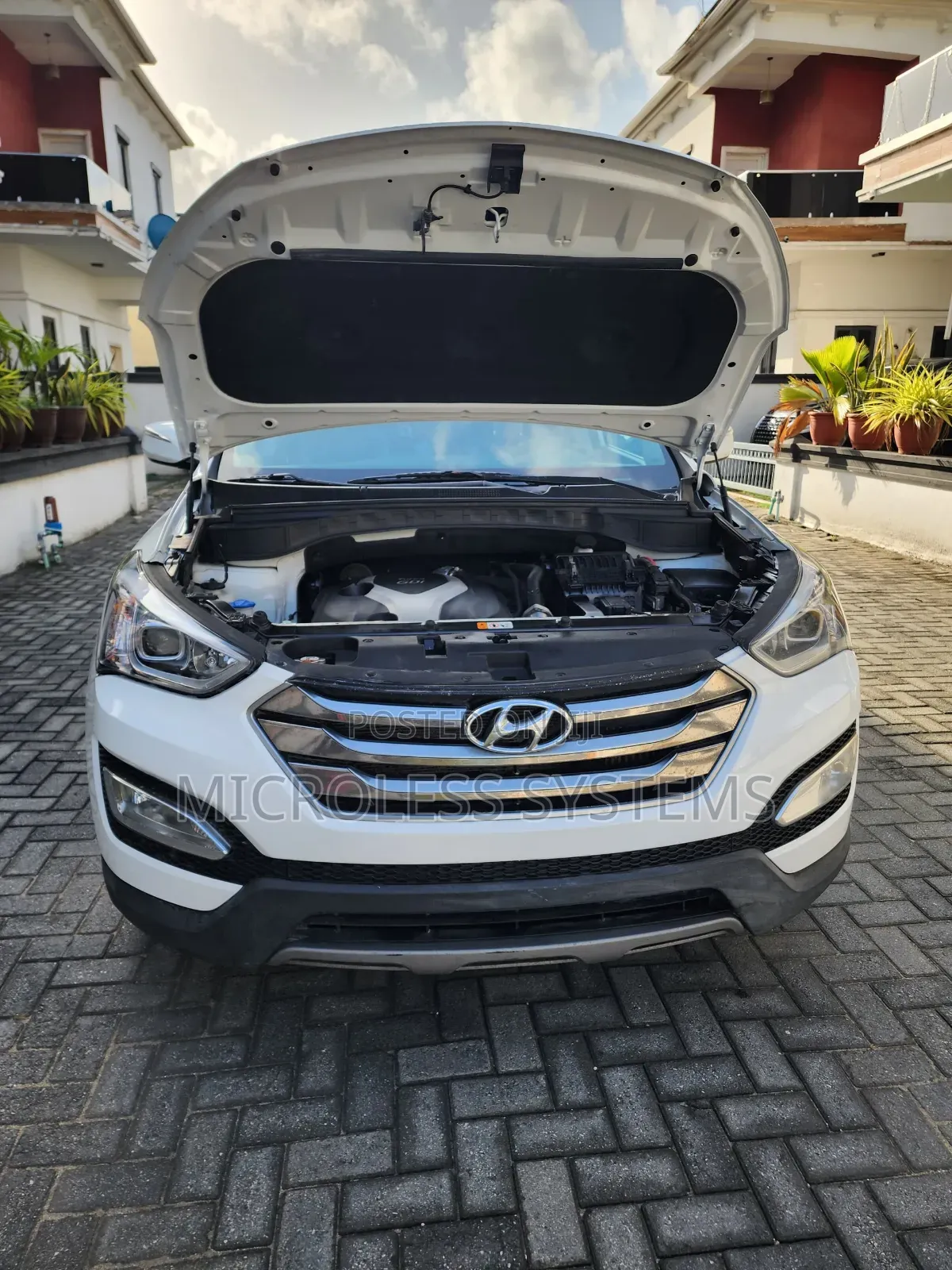 Hyundai Santa Fe 2016 White