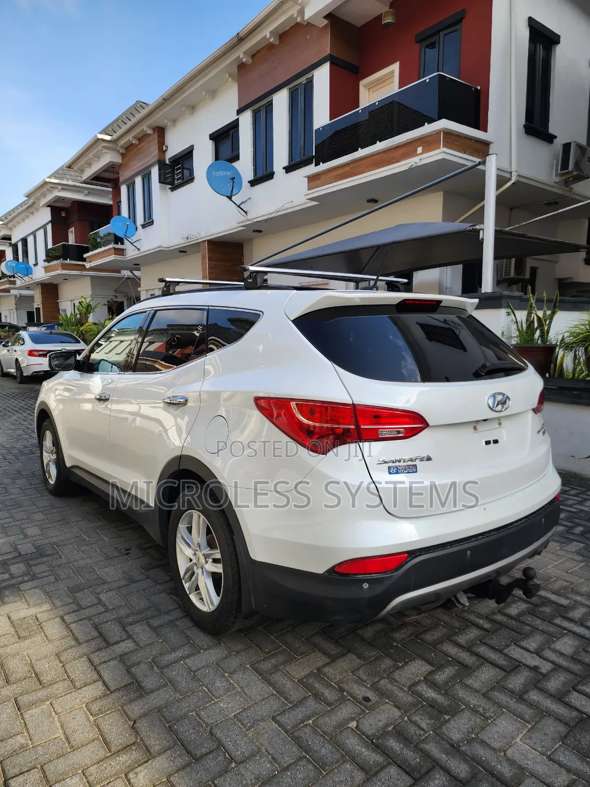Hyundai Santa Fe 2016 White