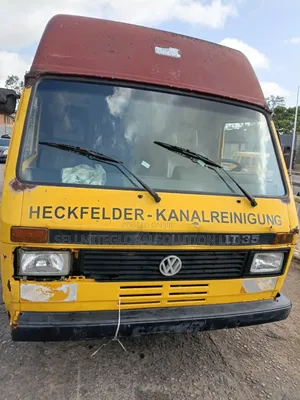 Volkswagen Transporter 2005 Yellow