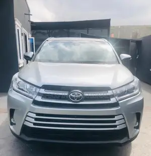 Toyota Highlander Limited Platinum 2019 Green