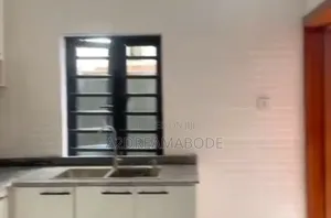 4bdrm Duplex in Morgan Estate for rent